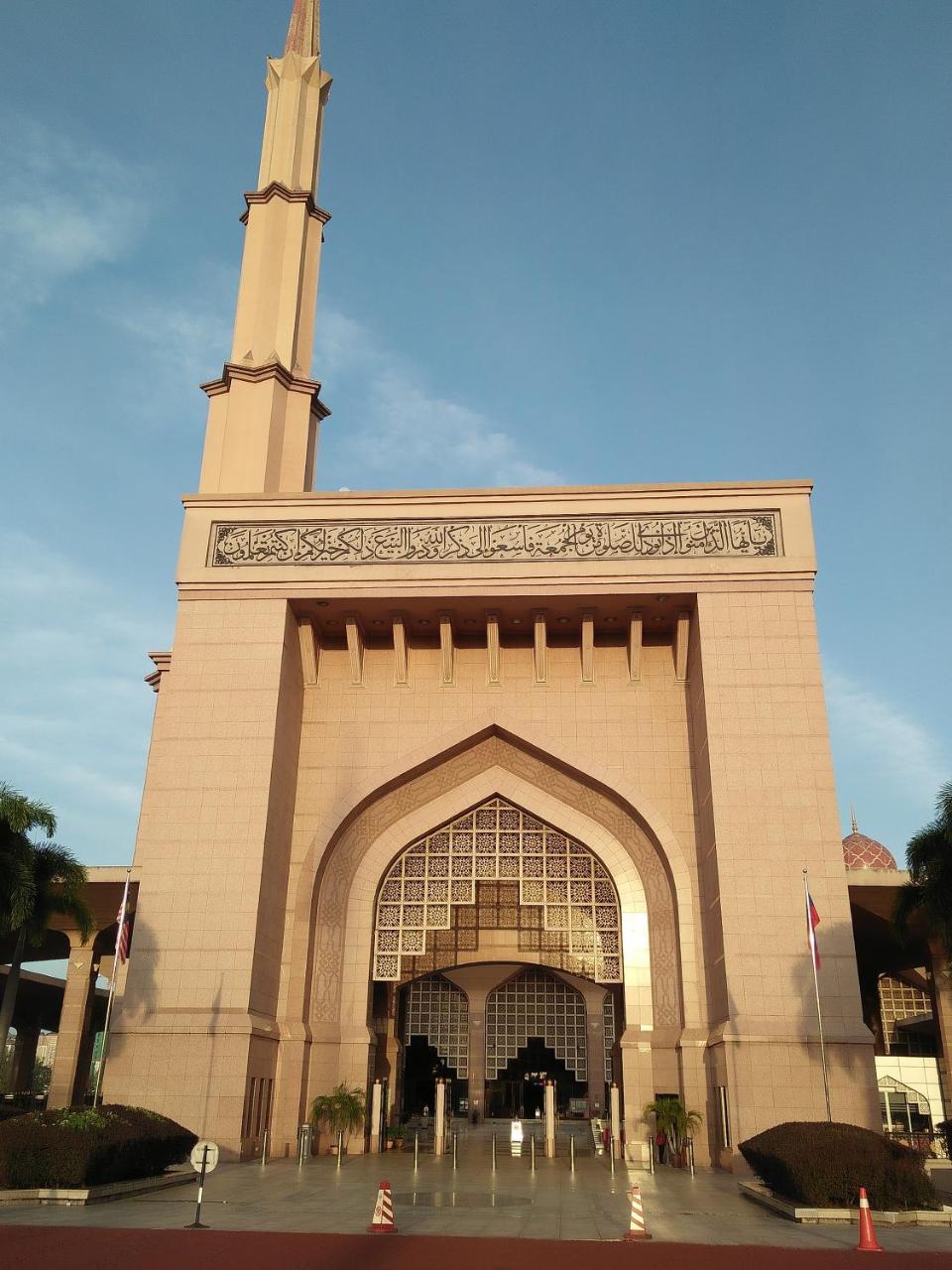 Homestay D 11 Putrajaya Netflix Wifi Exterior photo